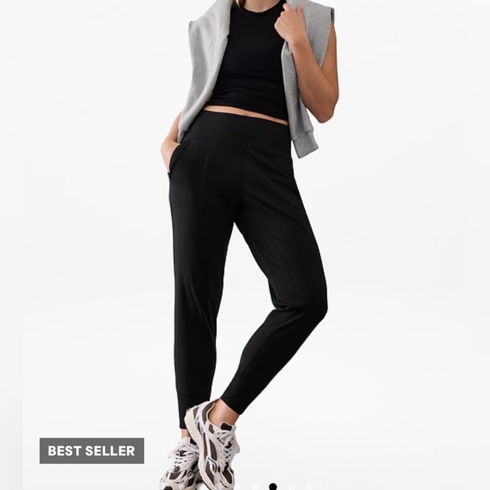 Athleta Venice joggers black EUC size 1X.